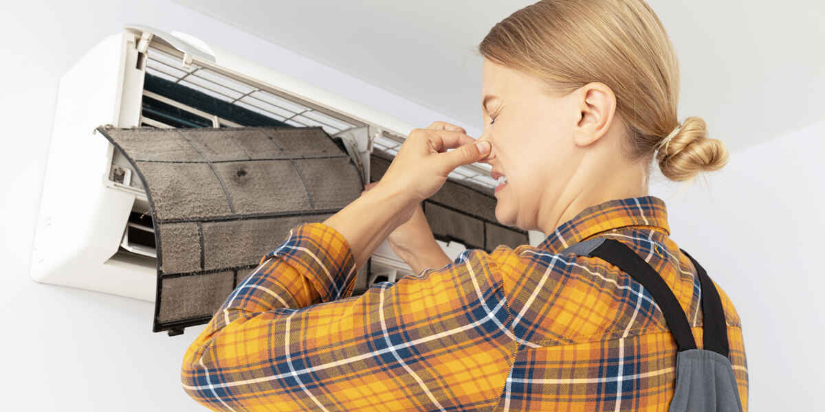 air conditioner smells bad when turned on